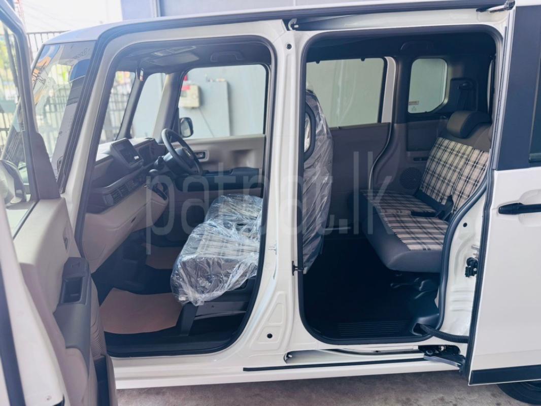 Advertisement image 4