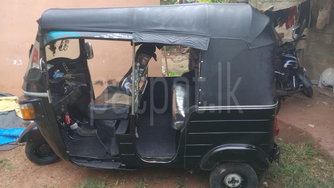 Bajaj Three Wheel 2010 - பயன்படுத்தப்பட்டது முச்சக்கர வண்டி sale in Sri Lanka - patpat.lk