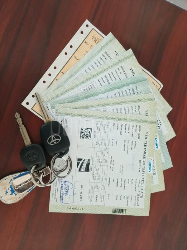 Toyota Vitz 2018 - பயன்படுத்தப்பட்டது கார் sale in Sri Lanka - patpat.lk