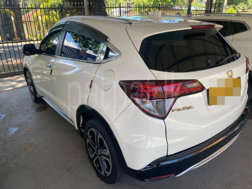 Honda Vezel 2014 - Used SUV sale in Sri Lanka - patpat.lk