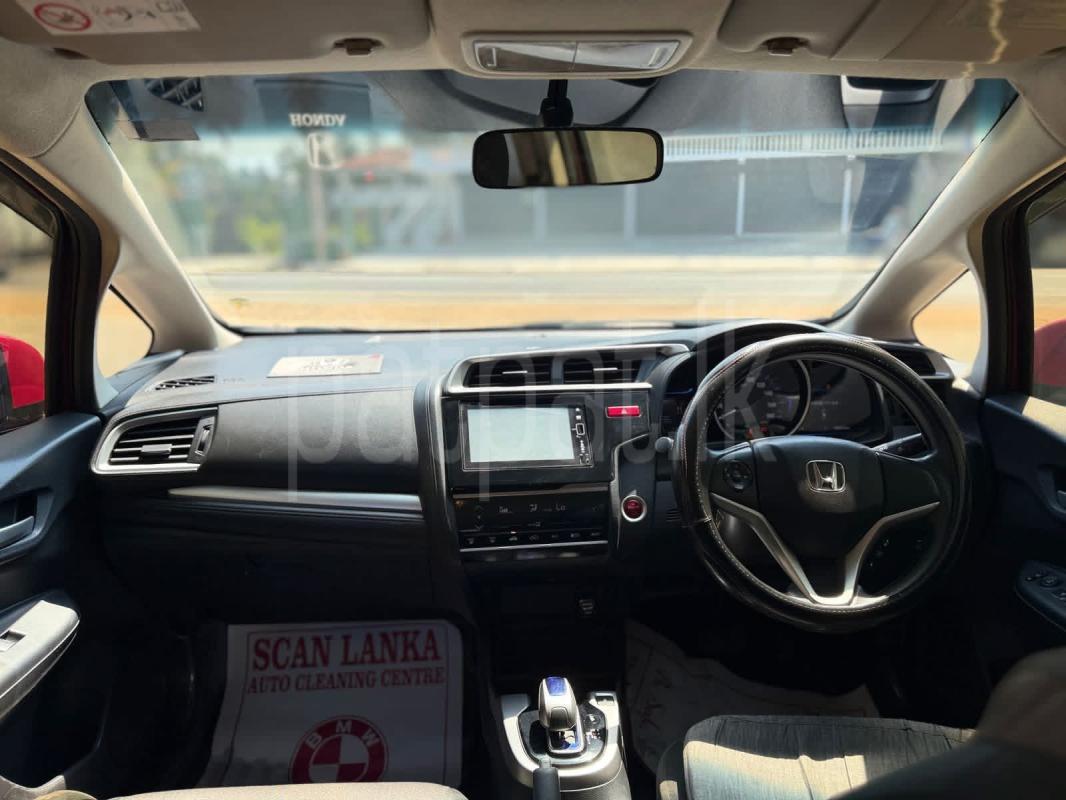 Honda Fit 2014 - பயன்படுத்தப்பட்டது கார் sale in Sri Lanka - patpat.lk