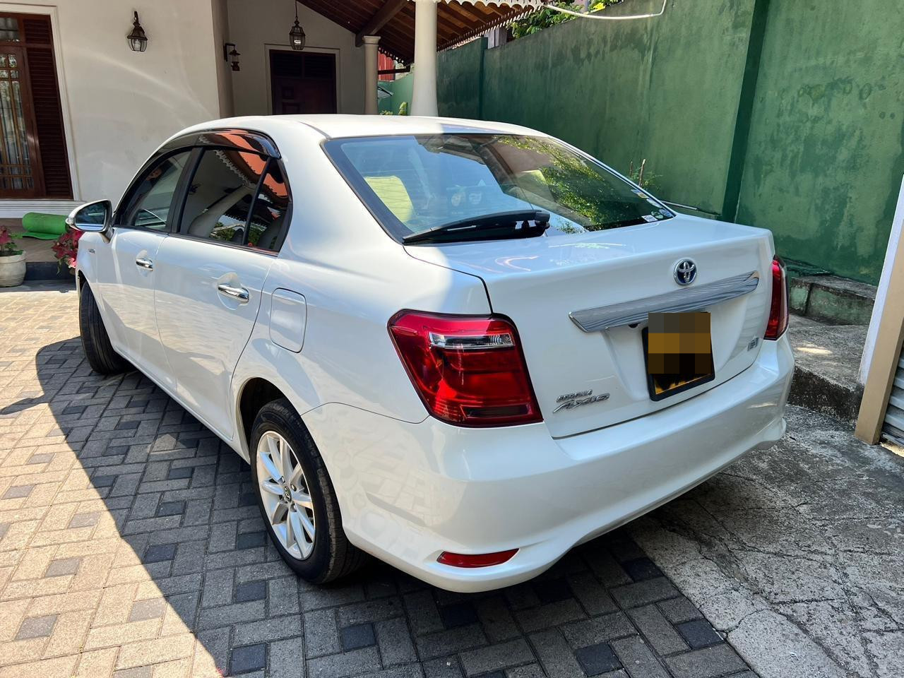 Toyota Axio 2016 - Used Car sale in Sri Lanka - patpat.lk