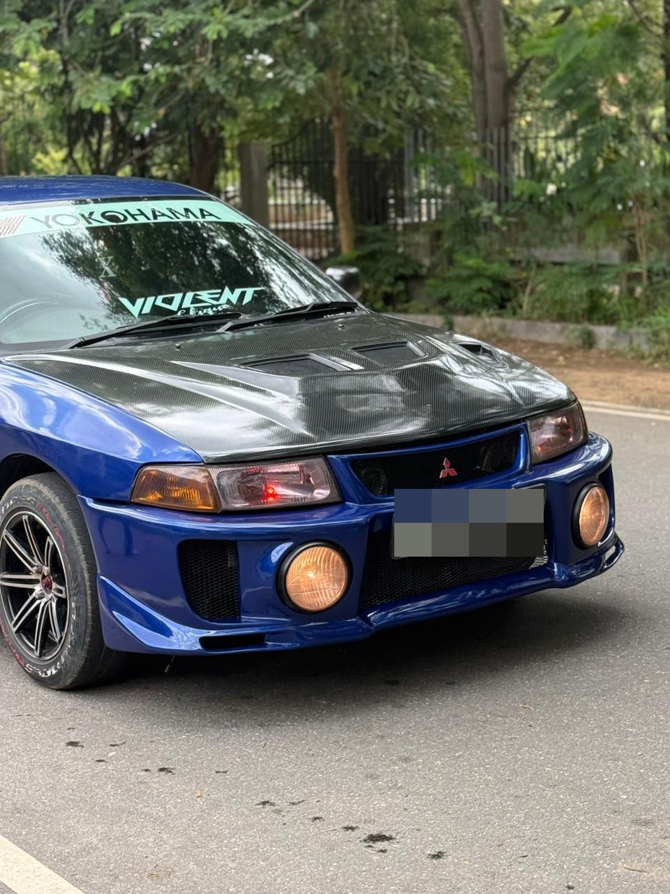 Mitsubishi Lancer 2000