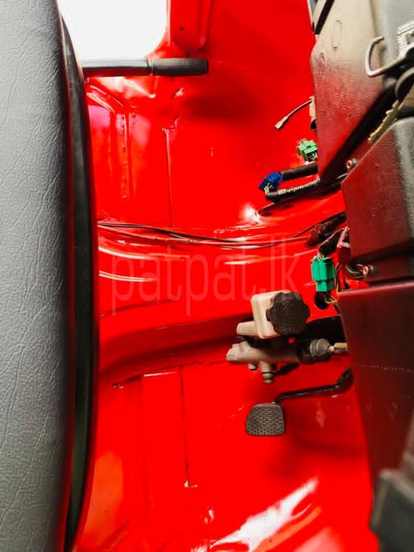Bajaj 4 stroke 2018 - பயன்படுத்தப்பட்டது முச்சக்கர வண்டி sale in Sri Lanka - patpat.lk