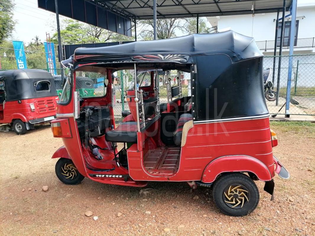 Bajaj Three Wheel 2012 - Used Three wheeler sale in Sri Lanka - patpat.lk
