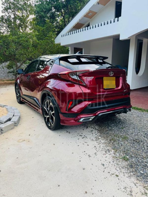 Toyota CHR 2019 - பயன்படுத்தப்பட்டது SUV sale in Sri Lanka - patpat.lk