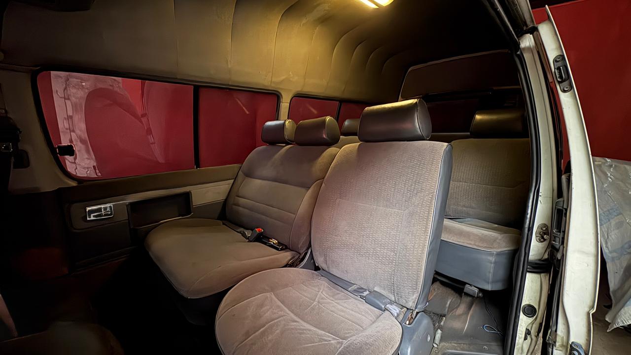 Toyota Hiace 1998 - භාවිතා කරන ලද වෑන් රථය sale in Sri Lanka - patpat.lk