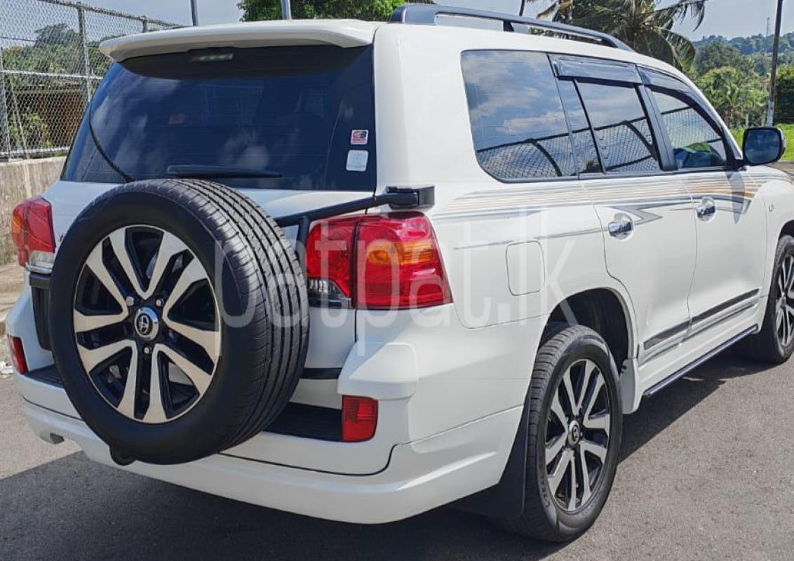 Advertisement image 4