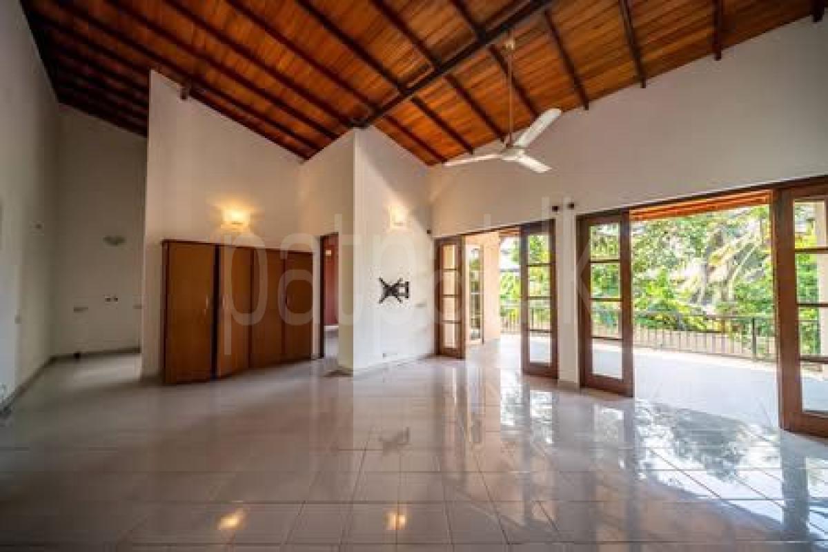 House for Sale in Boralesgamuwa