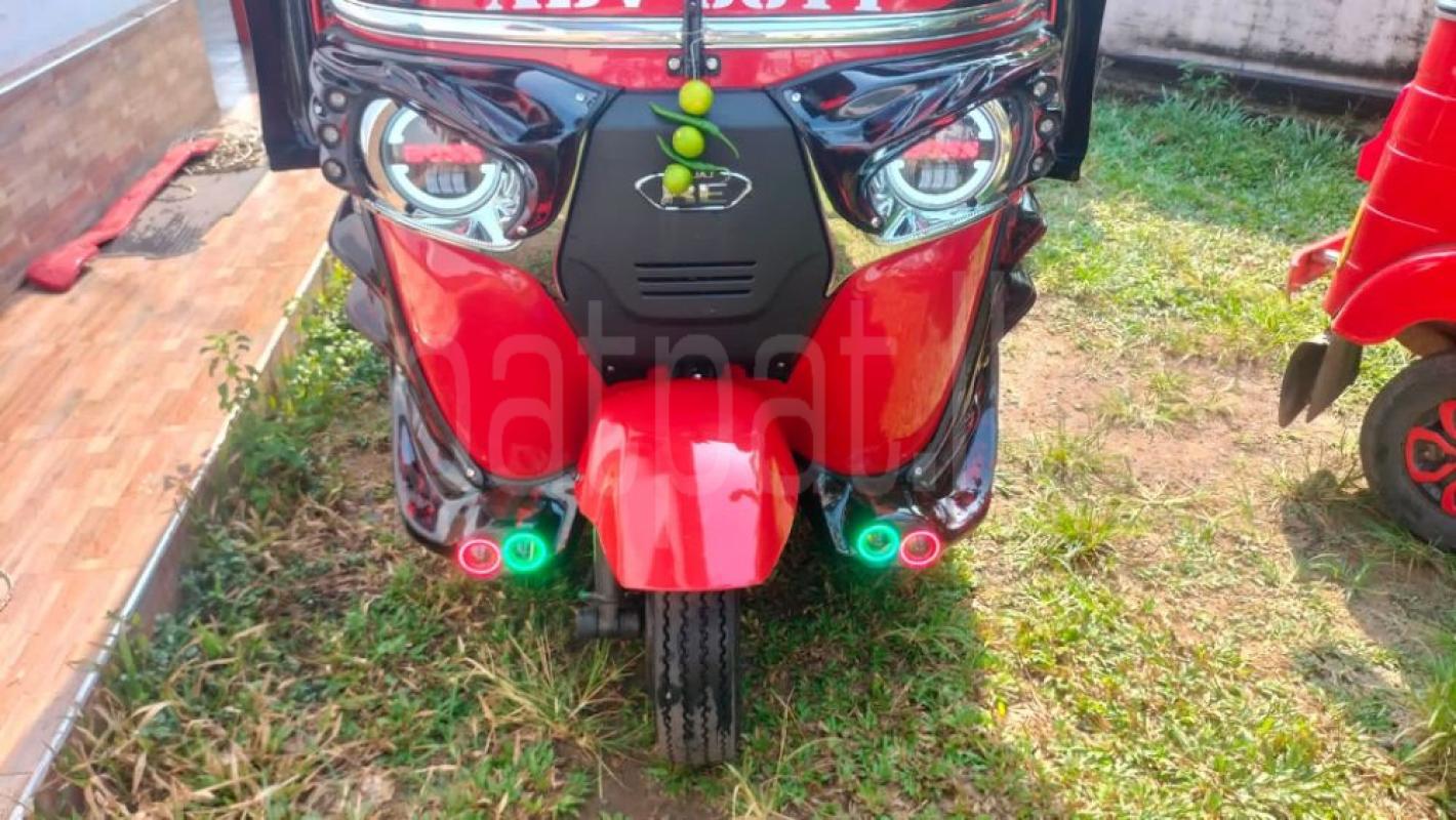 Advertisement image 1