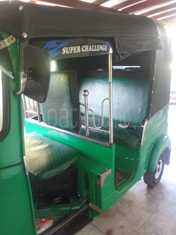 Bajaj 2 stroke 2004 - භාවිතා කරන ලද ත්‍රිරෝද රථය sale in Sri Lanka - patpat.lk