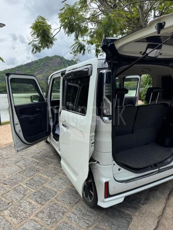 Advertisement image 3