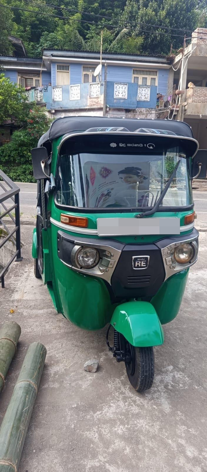 Bajaj 4 stroke 2015 - Used Three wheeler sale in Sri Lanka - patpat.lk