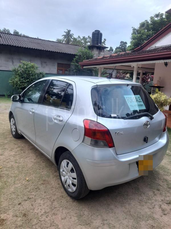 Toyota Vitz 2005 - பயன்படுத்தப்பட்டது கார் sale in Sri Lanka - patpat.lk