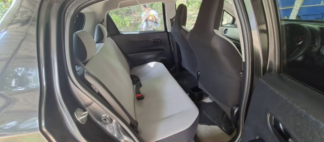 Toyota Vitz 2012 - பயன்படுத்தப்பட்டது கார் sale in Sri Lanka - patpat.lk