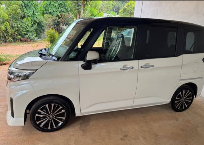 Toyota Roomy 2025 - Brand New Van sale in Sri Lanka - patpat.lk