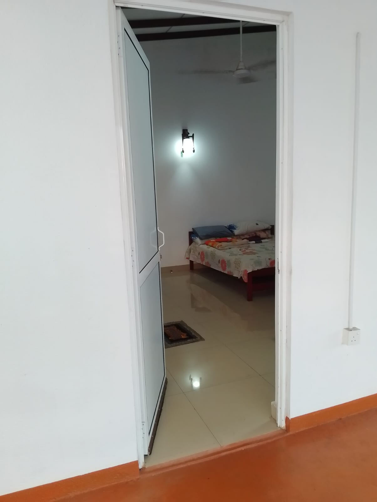 Partition for Rent in Mount Lavinia