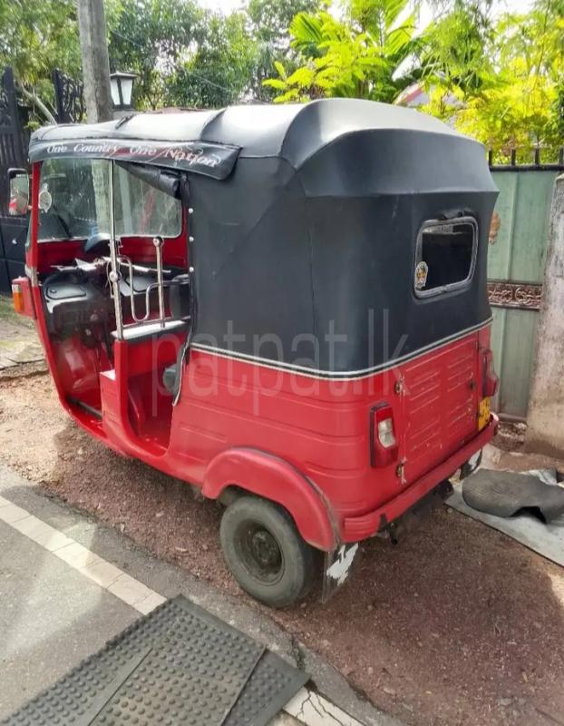 Bajaj 4 stroke 2010 - பயன்படுத்தப்பட்டது முச்சக்கர வண்டி sale in Sri Lanka - patpat.lk