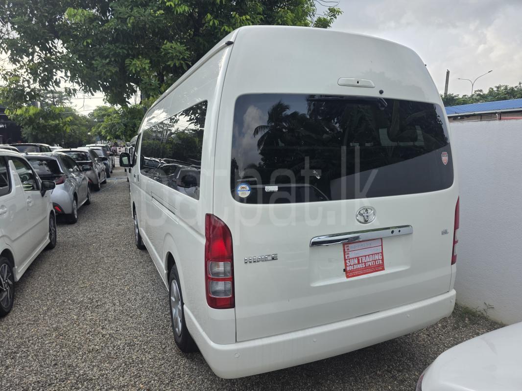 Toyota Hiace 2024 - சான்றளிக்கப்பட்டது வேன் sale in Sri Lanka - patpat.lk