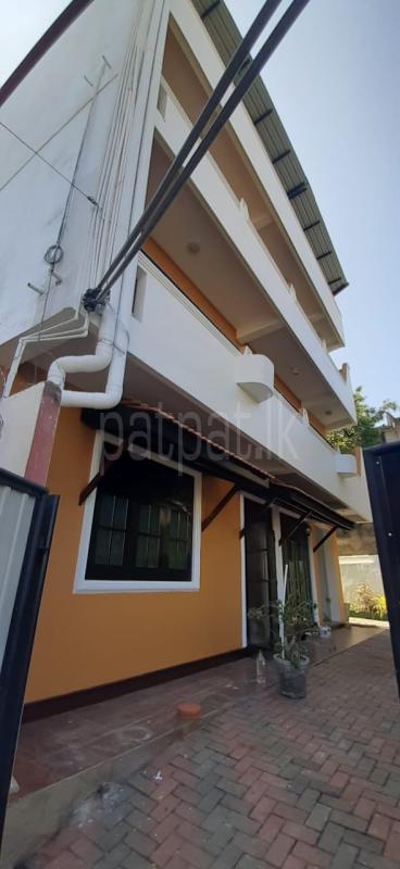 House for Sale in Nugegoda ads-image-1
