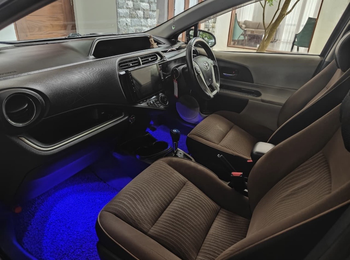 Toyota Aqua 2013 - Used Car sale in Sri Lanka - patpat.lk