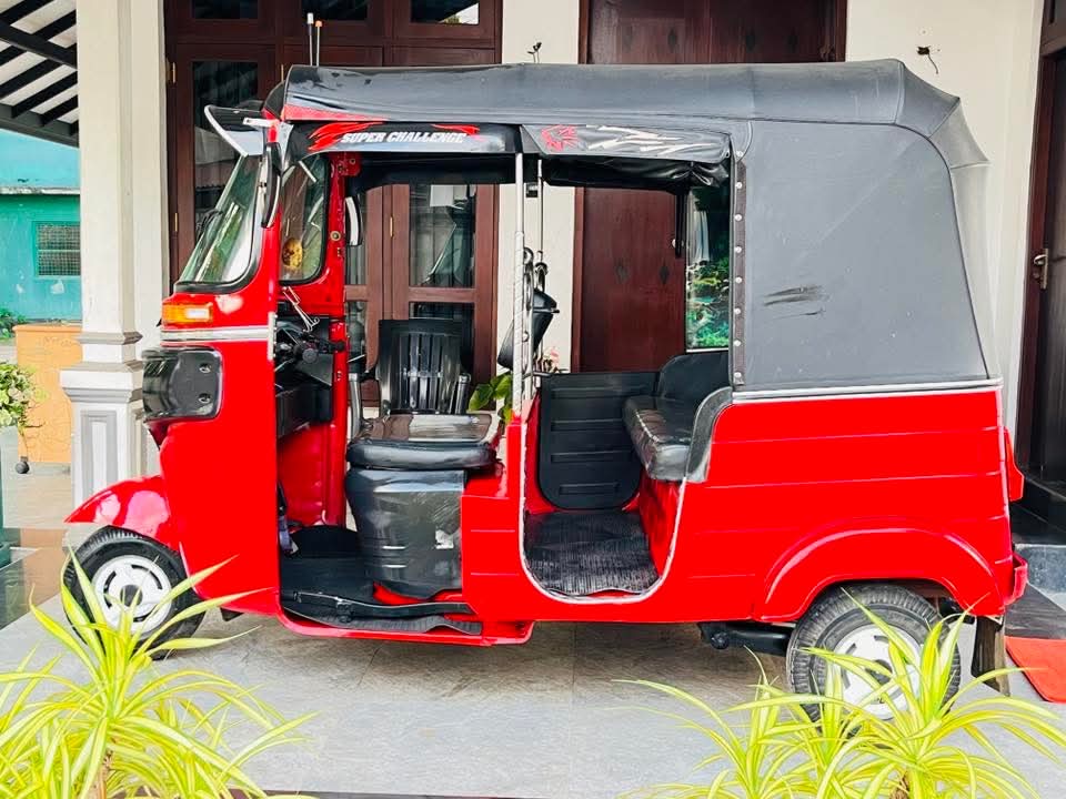 Bajaj Three Wheel 2015 - Used Three wheeler sale in Sri Lanka - patpat.lk