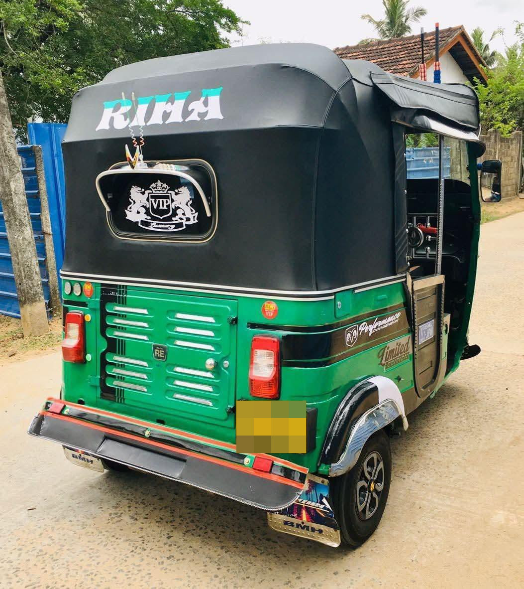 Bajaj Three Wheel 2014 - Reconditioned Three wheeler sale in Sri Lanka - patpat.lk