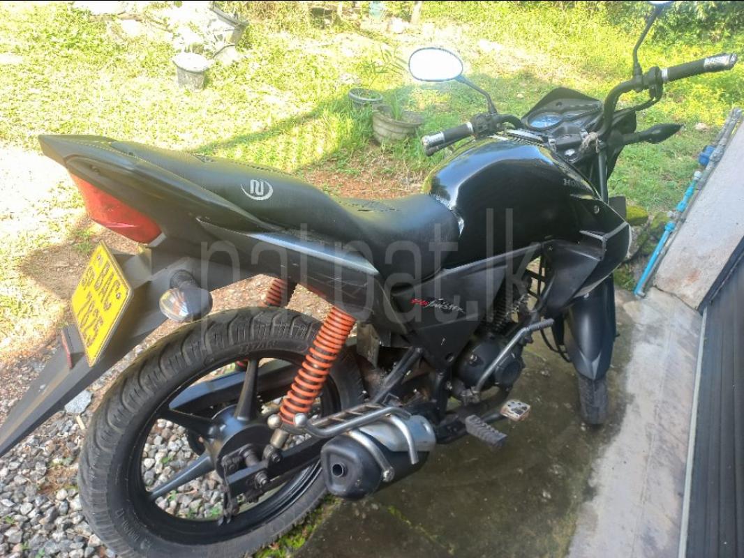 Advertisement image 3