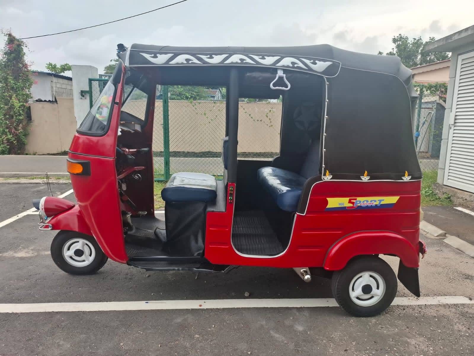 Bajaj Three Wheel 2004 - Used Three wheeler sale in Sri Lanka - patpat.lk