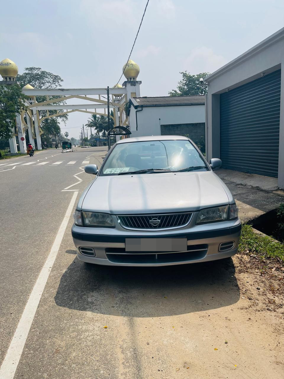 Nissan Sunny 2000 ads-image-1