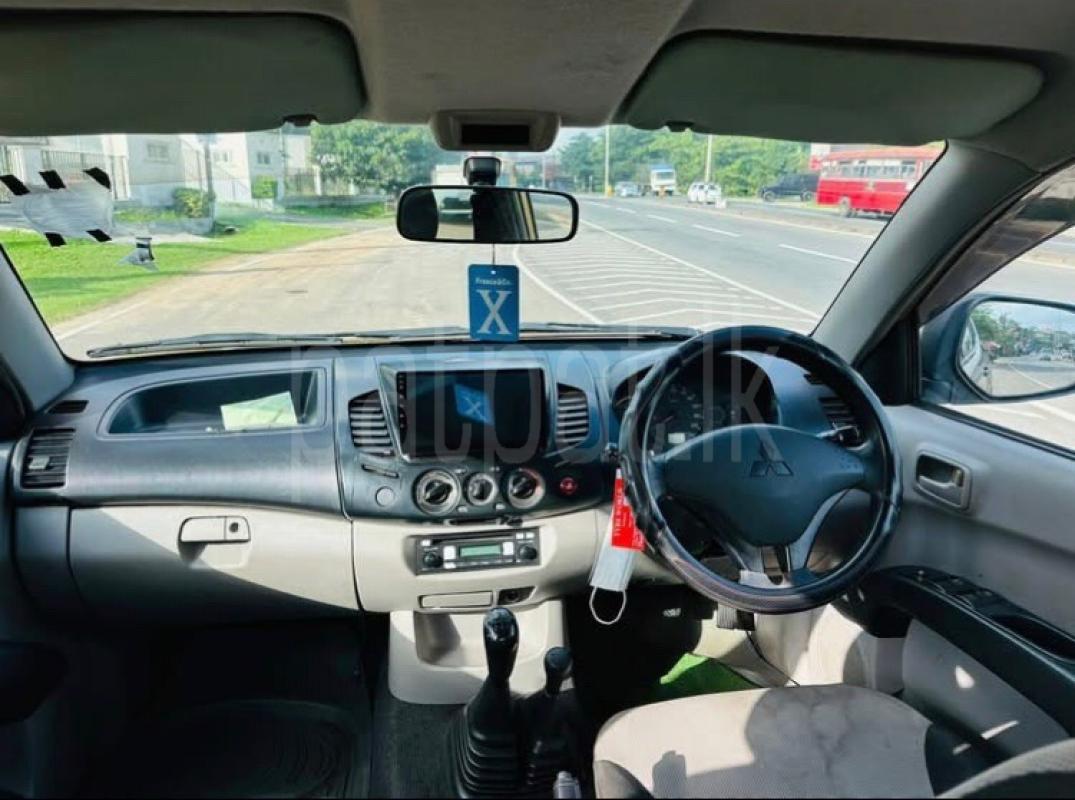 Advertisement image 4