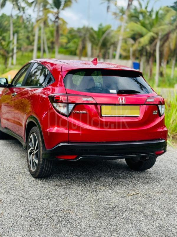 Honda Vezel 2016 - Used SUV sale in Sri Lanka - patpat.lk