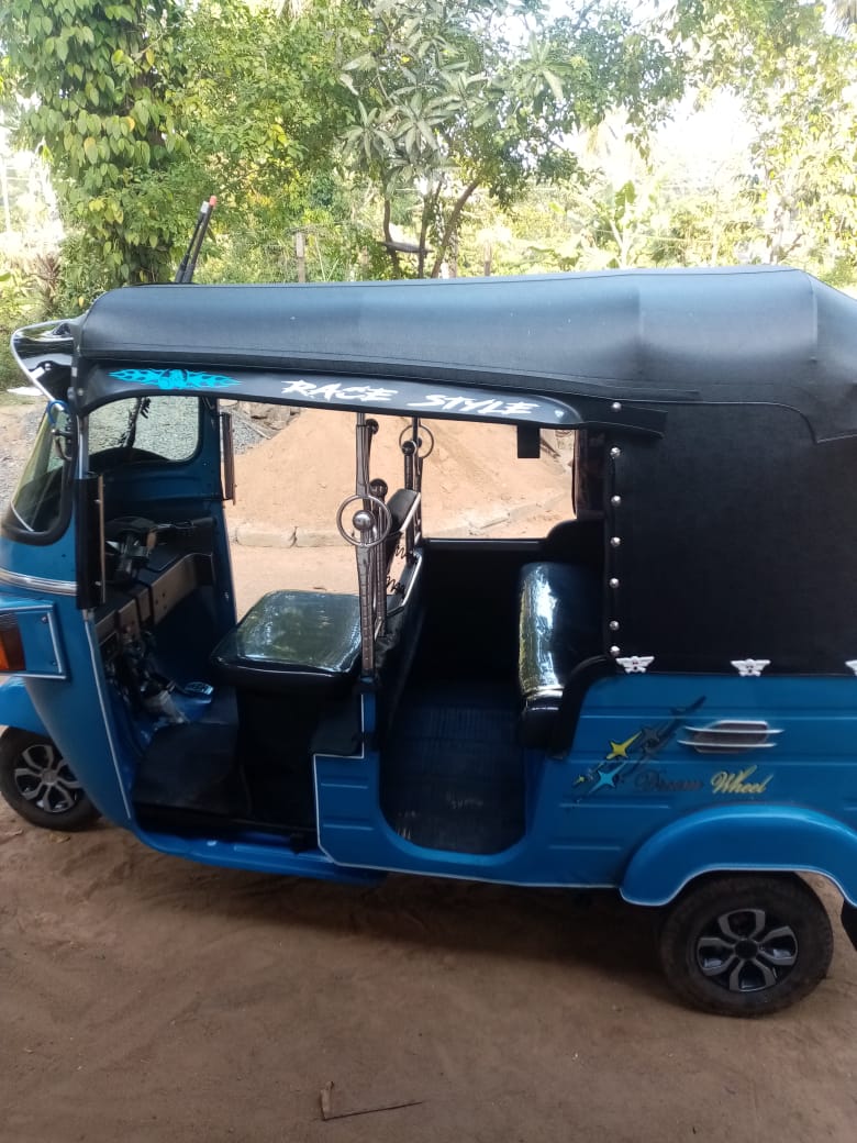 Bajaj Three Wheel 2012 - பயன்படுத்தப்பட்டது முச்சக்கர வண்டி sale in Sri Lanka - patpat.lk