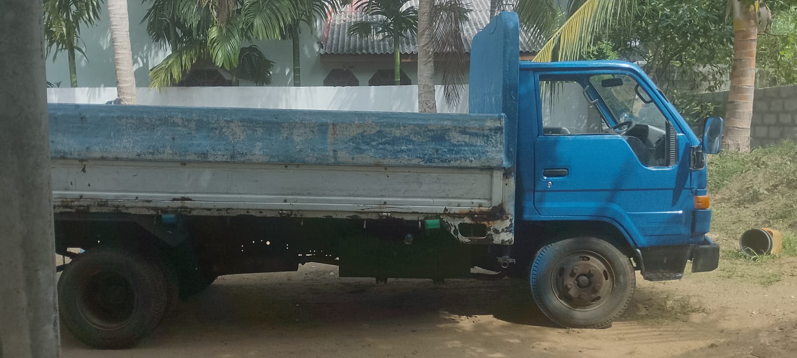 Toyota Dyna 1992 - பயன்படுத்தப்பட்டது டிரக் sale in Sri Lanka - patpat.lk