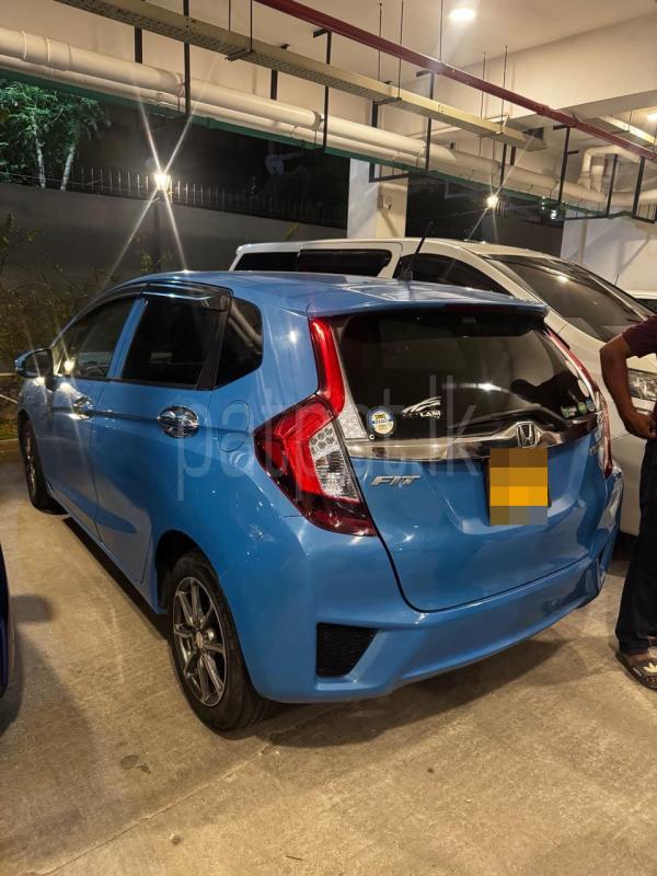 Honda Fit 2013 - භාවිතා කරන ලද කාර් sale in Sri Lanka - patpat.lk