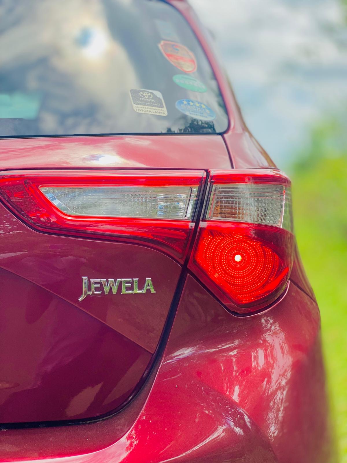 Toyota Vitz 2018 - பயன்படுத்தப்பட்டது கார் sale in Sri Lanka - patpat.lk