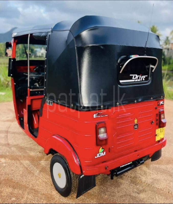 Bajaj Three Wheel 2015 - பயன்படுத்தப்பட்டது முச்சக்கர வண்டி sale in Sri Lanka - patpat.lk