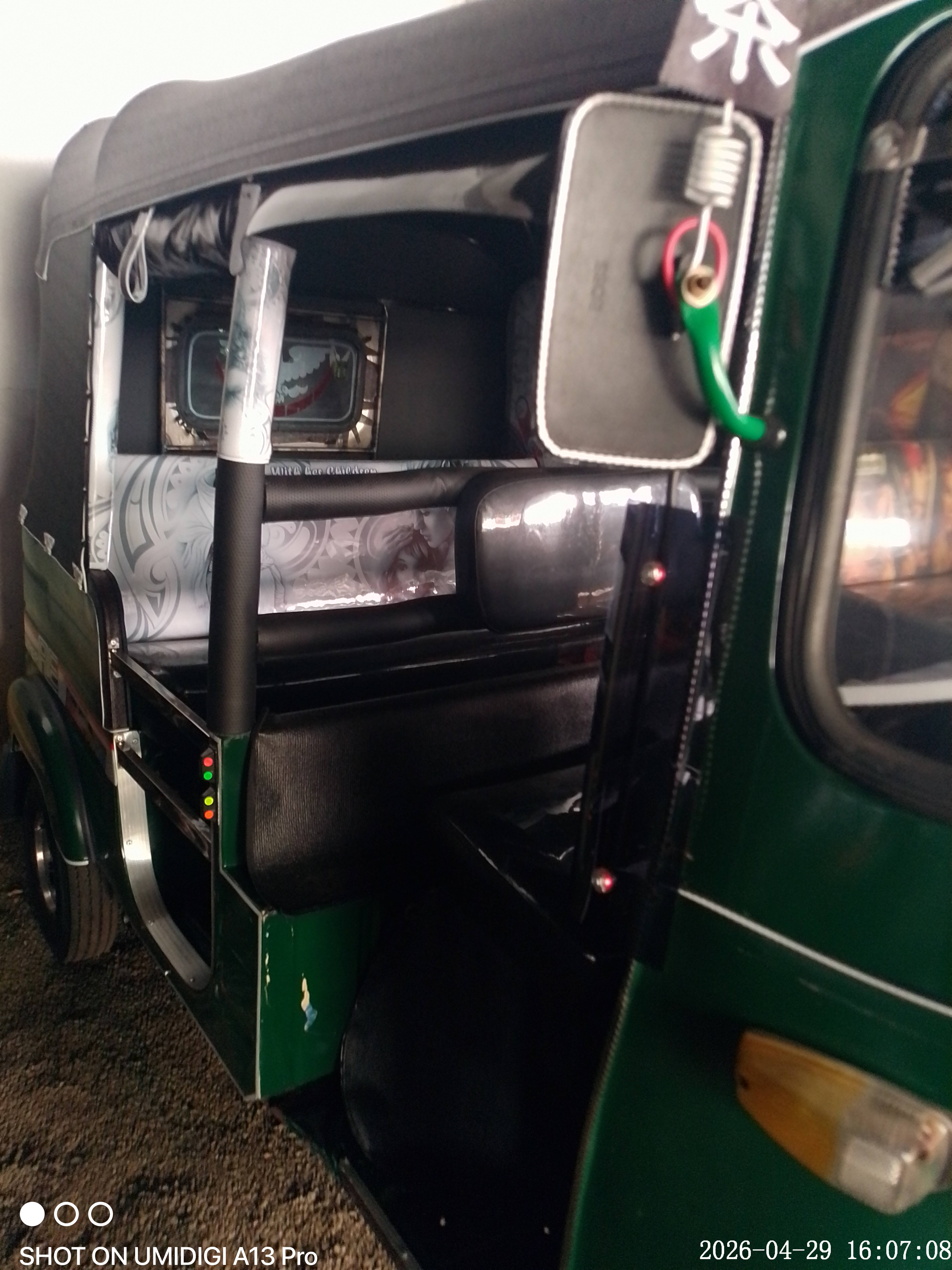Bajaj Three Wheel 2004 - பயன்படுத்தப்பட்டது முச்சக்கர வண்டி sale in Sri Lanka - patpat.lk
