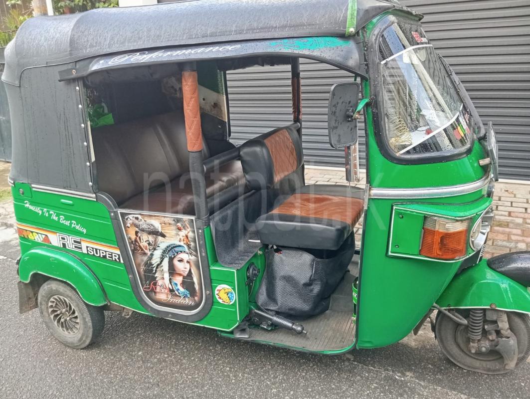 Bajaj 4 stroke 2011 - Used Three wheeler sale in Sri Lanka - patpat.lk