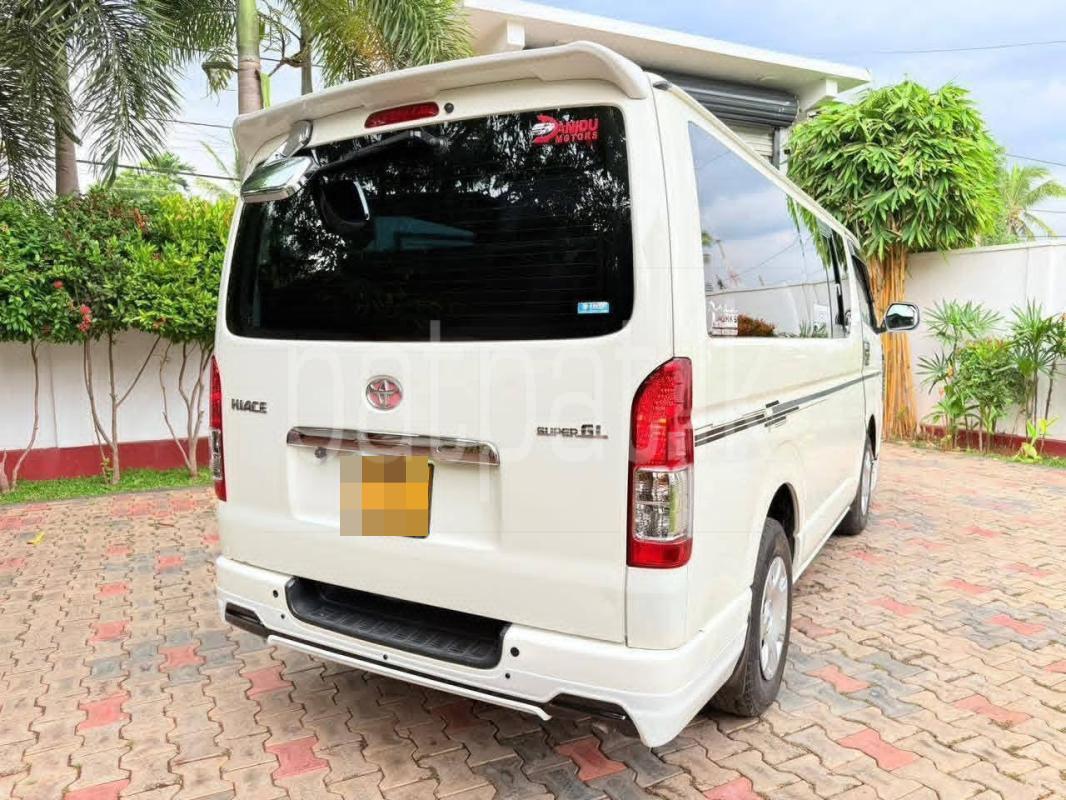 Advertisement image 4