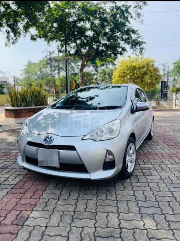 Toyota Aqua 2014 - Used Car sale in Sri Lanka - patpat.lk