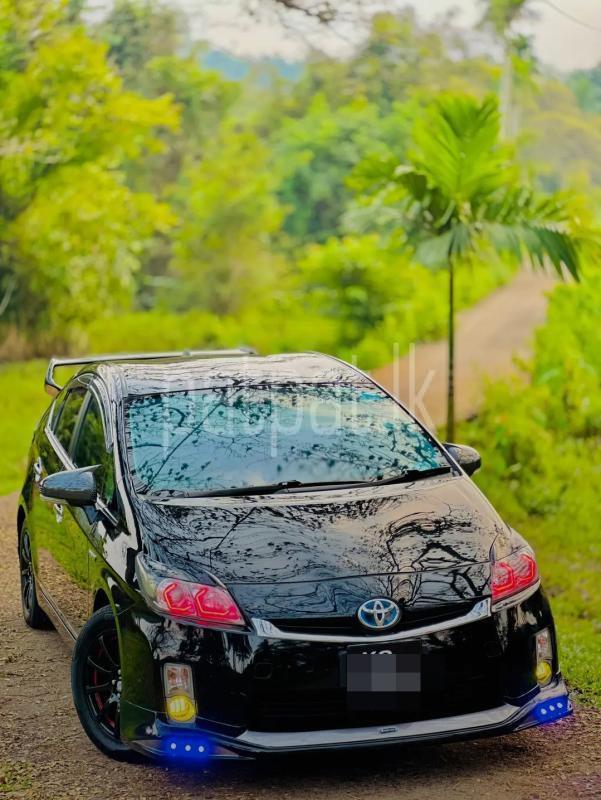 Toyota Prius 2012 - பயன்படுத்தப்பட்டது கார் sale in Sri Lanka - patpat.lk