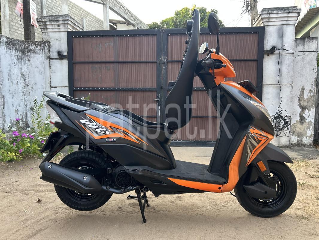 Advertisement image 1