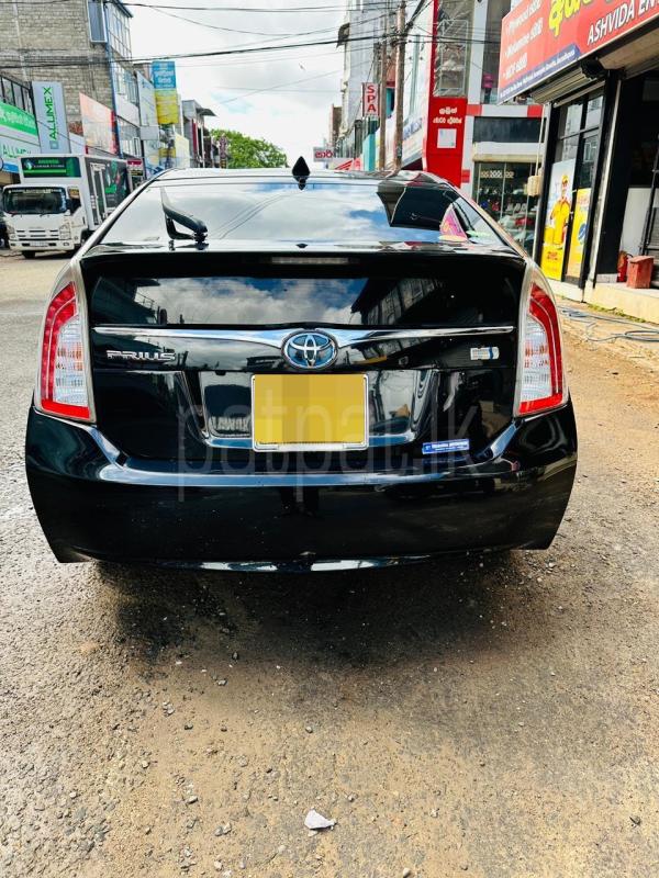 Toyota Prius 2013 - பயன்படுத்தப்பட்டது கார் sale in Sri Lanka - patpat.lk