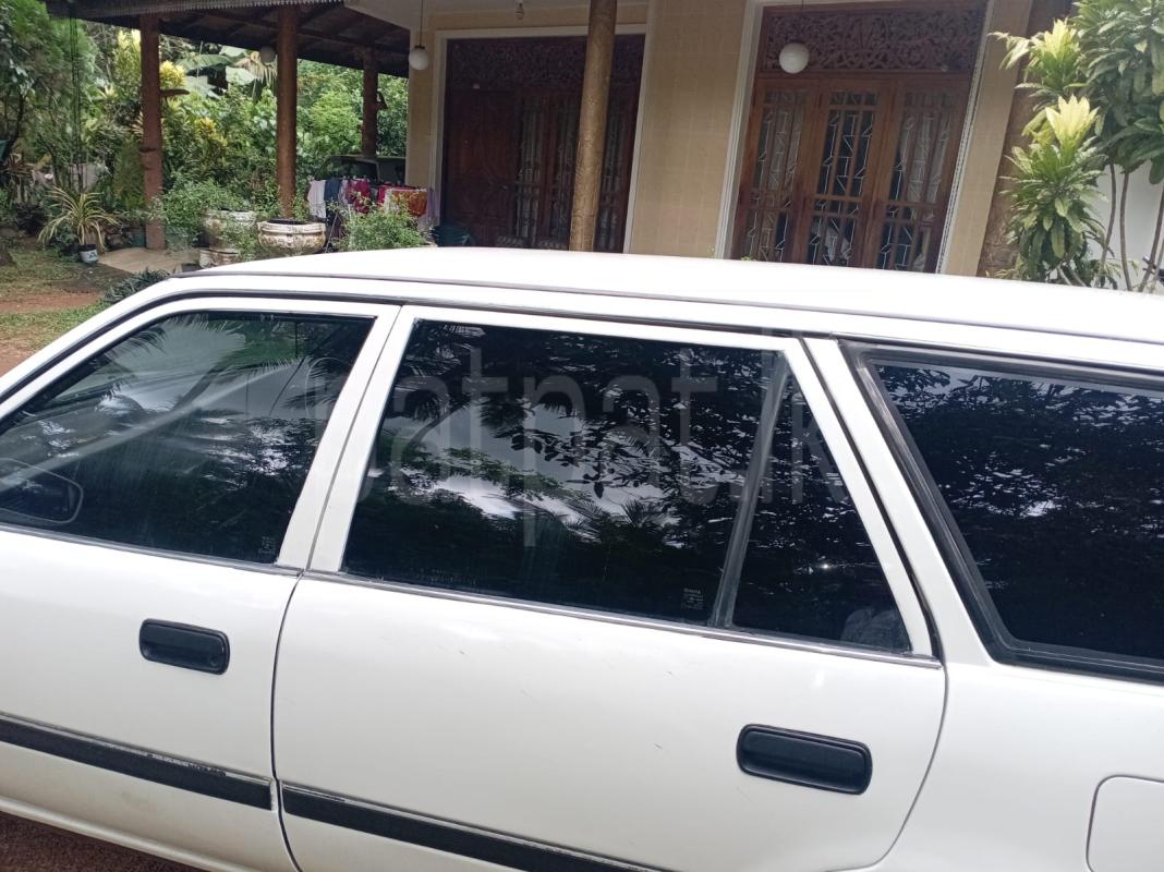 Toyota Corona 1992 - பயன்படுத்தப்பட்டது கார் sale in Sri Lanka - patpat.lk