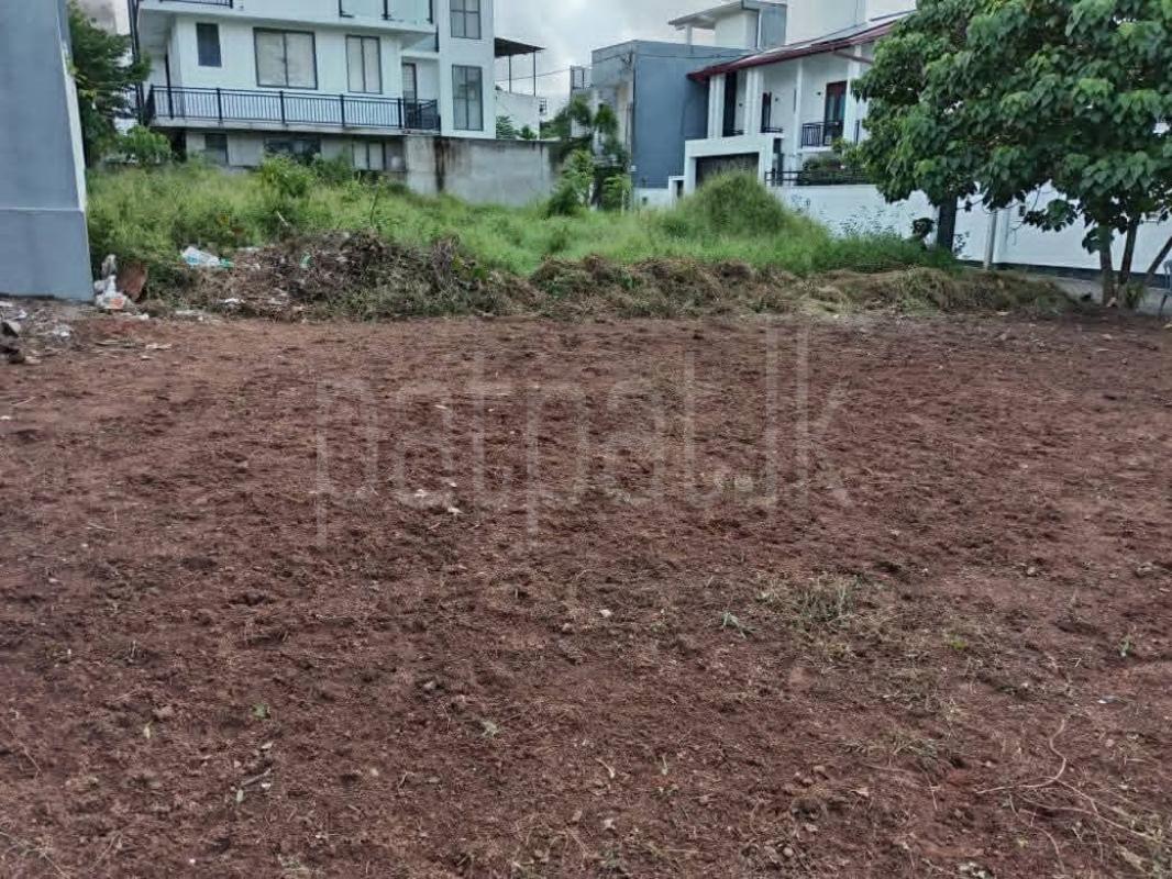 Residential Land for Sale in Athurugiriya