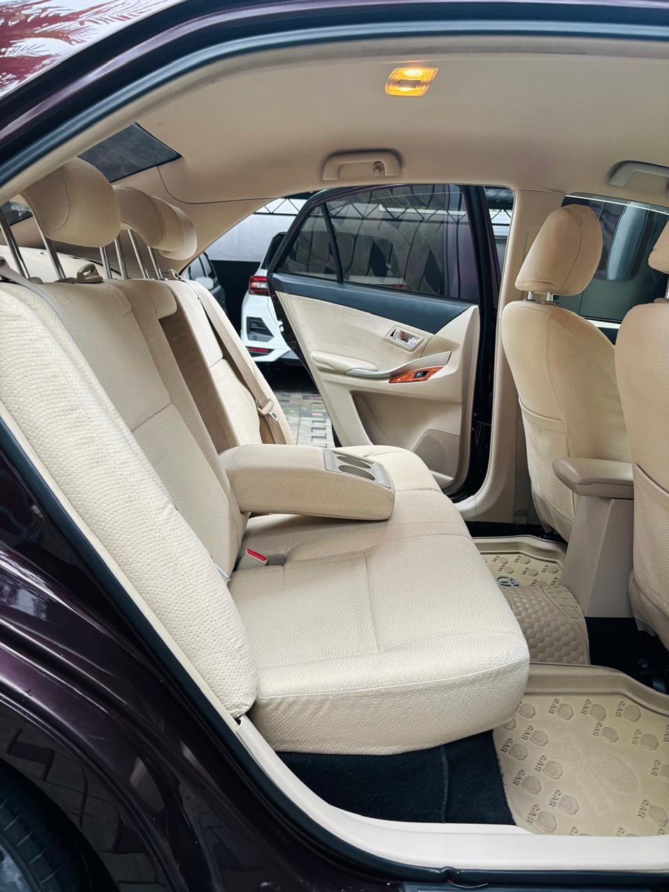 Toyota Premio 2013 - பயன்படுத்தப்பட்டது கார் sale in Sri Lanka - patpat.lk