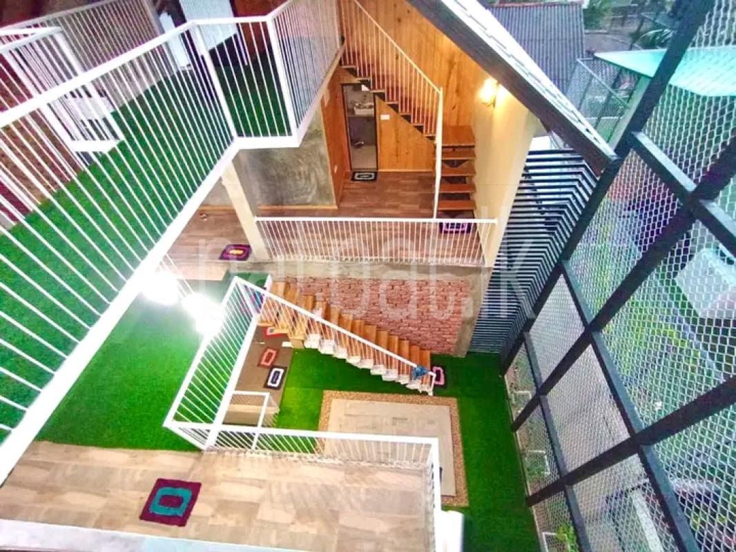 Advertisement image 5