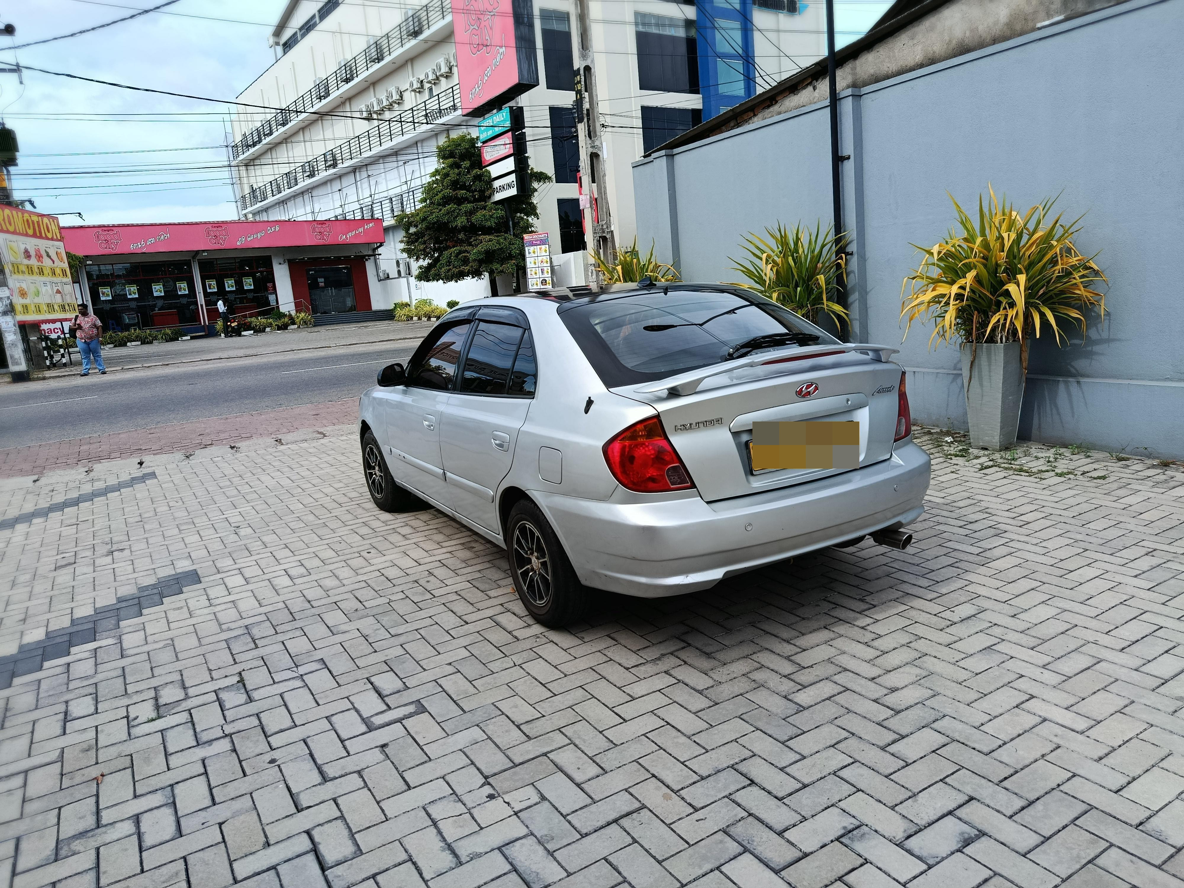Hyundai Accent 2003 - Used Car sale in Sri Lanka - patpat.lk