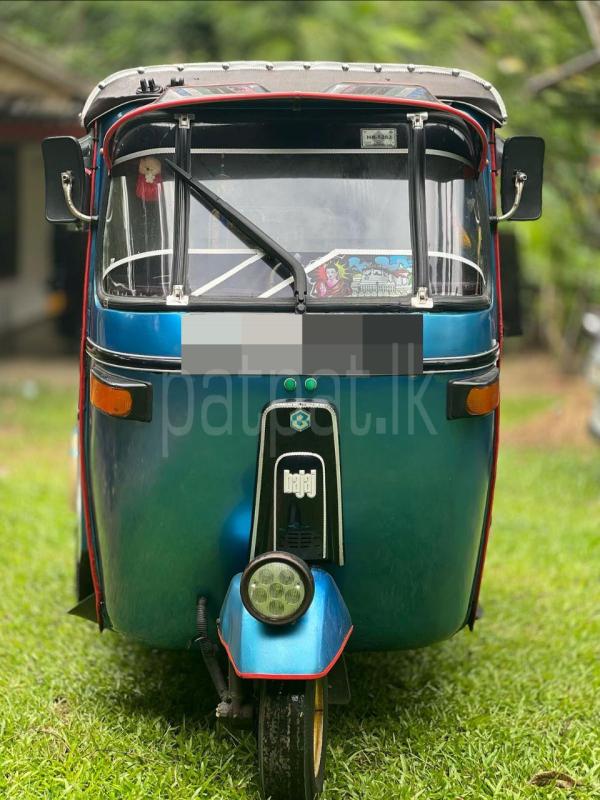 Bajaj 2 stroke 2004 - பயன்படுத்தப்பட்டது முச்சக்கர வண்டி sale in Sri Lanka - patpat.lk
